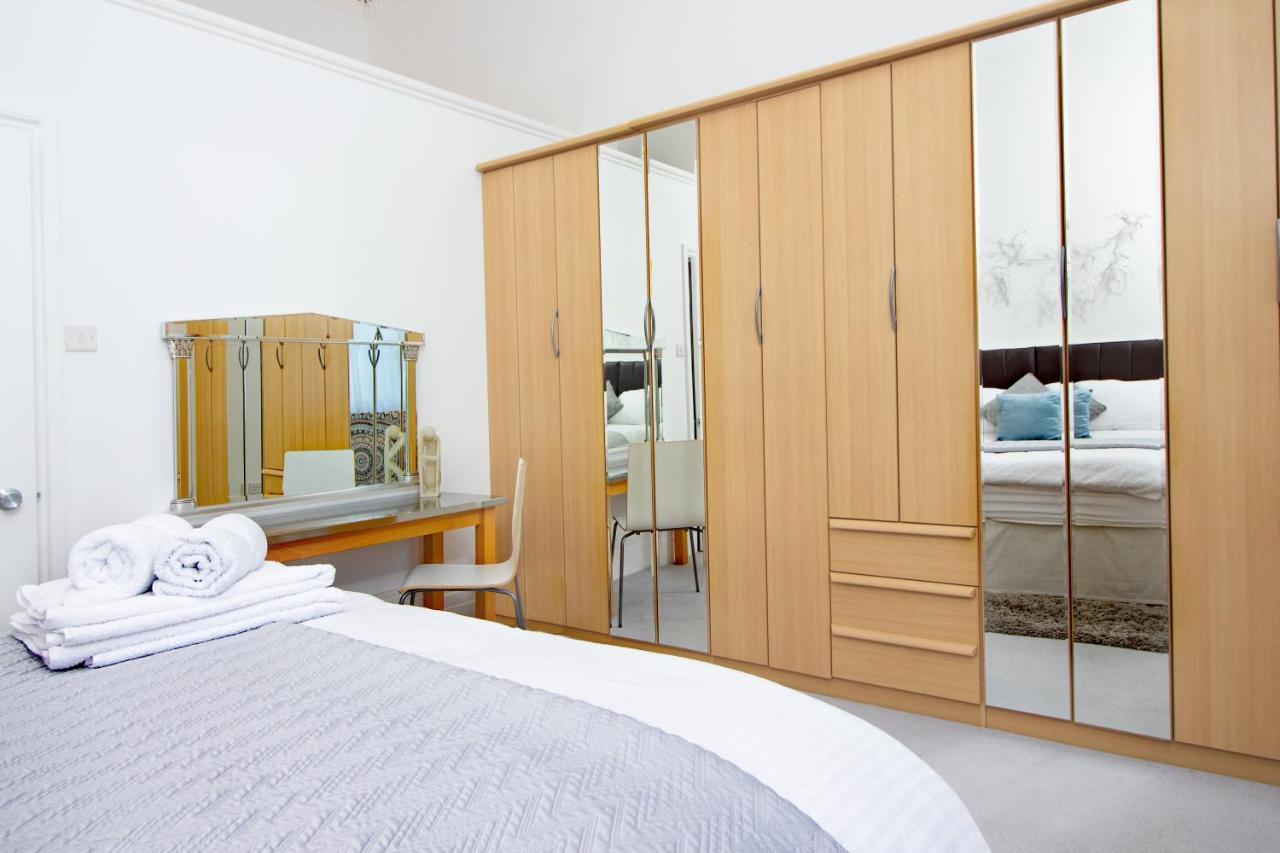 Seaview Regency Apartment Торки Экстерьер фото