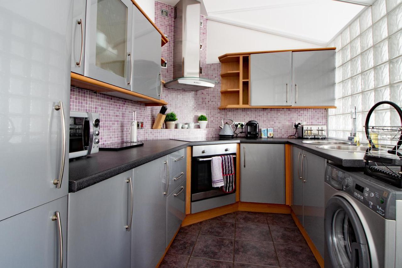 Seaview Regency Apartment Торки Экстерьер фото